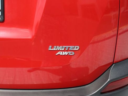 Used 2014 Toyota RAV4 Limited AWD/4WD image 46