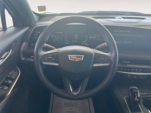 Used 2025 Cadillac XT4 Premium Luxury AWD/4WD image 12