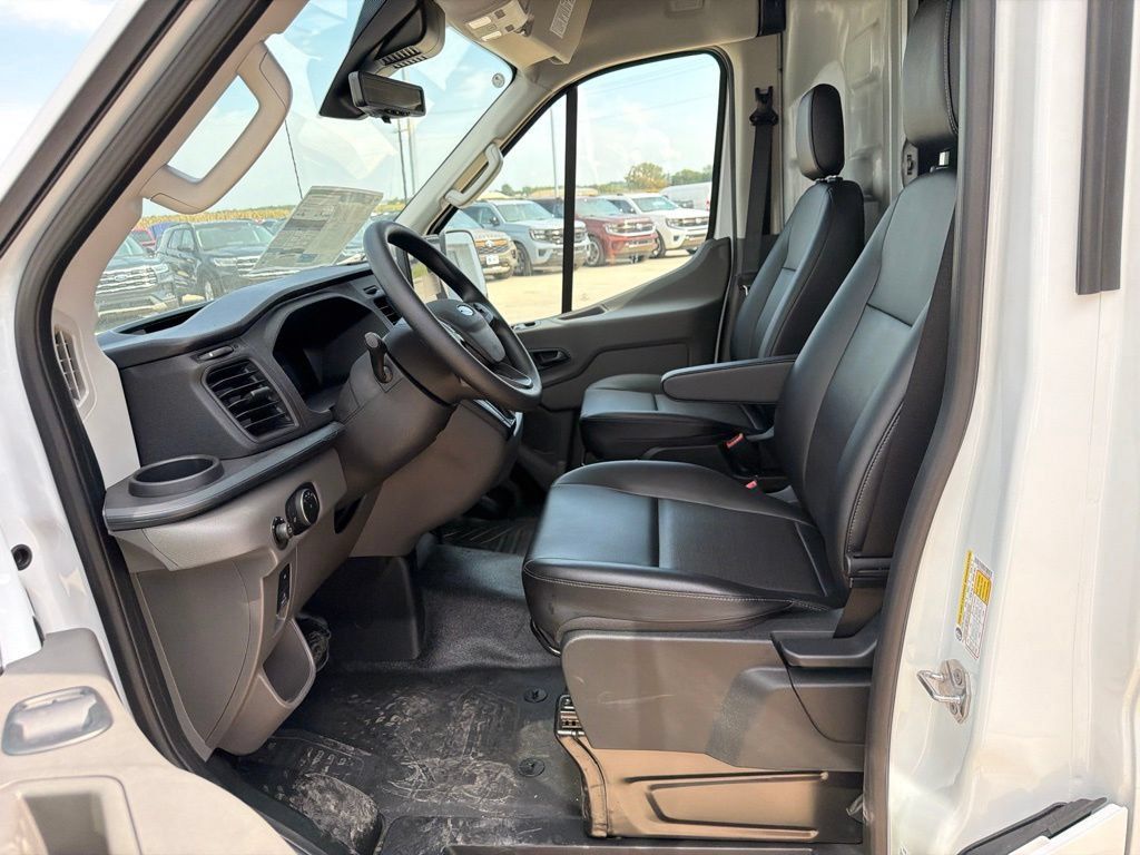 New 2026 Ford Transit 150 148 Medium Roof AWD image 20
