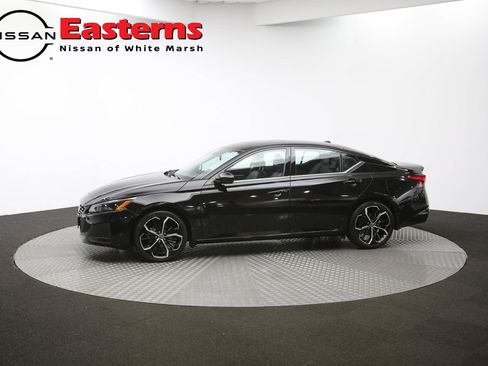 Used 2023 Nissan Altima 2.5 SR w/ SR Premium Package image 75