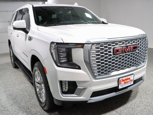 Used 2023 GMC Yukon Denali AWD/4WD image 5