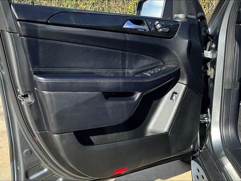 Used 2018 Mercedes-Benz GLE 350 image 23