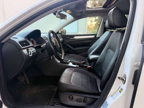 Used 2013 Volkswagen Passat TDI SE image 10