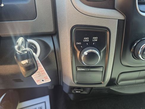 Used 2015 RAM 1500 ST w/ SXT Appearance Group AWD/4WD image 13