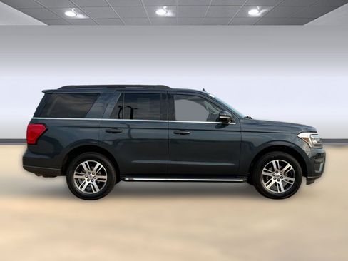 Used 2022 Ford Expedition XLT AWD/4WD image 8