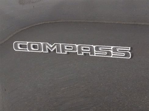 Certified 2023 Jeep Compass Limited image 13