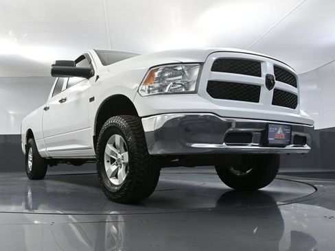 Used 2017 RAM 1500 Classic SLT AWD/4WD image 48