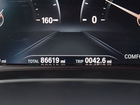 Used 2017 BMW 530i xDrive AWD/4WD image 18