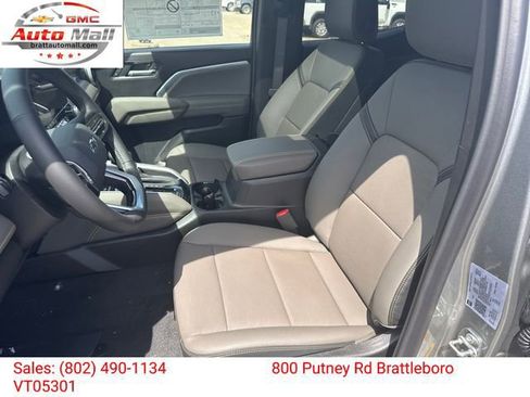 New 2026 Chevrolet Colorado ZR2 w/ Technology Package AWD/4WD image 24