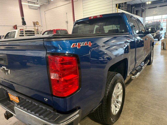 Used 2017 Chevrolet Silverado 1500 LT w/ All Star Edition AWD/4WD image 25