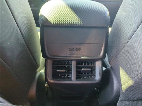 Used 2025 Chevrolet Equinox LT image 20