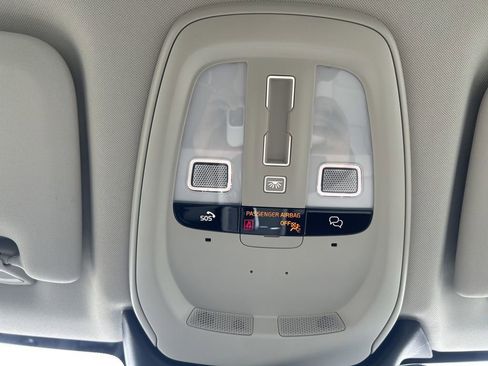 New 2025 Volvo XC60 B5 Plus w/ Protection Package Premier image 19