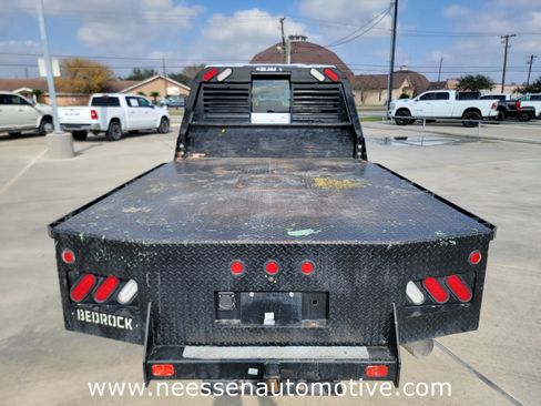 Used 2022 Chevrolet Silverado 2500 LT w/ Convenience Package image 32