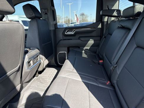 Used 2022 GMC Sierra 1500 Elevation w/ Elevation Premium Package image 32