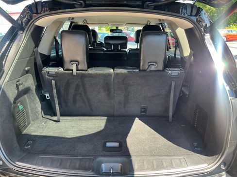 Used 2019 Nissan Pathfinder SL AWD/4WD image 8