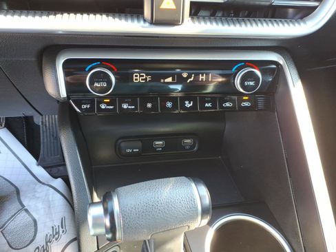 Used 2022 Kia K5 GT-Line w/ GT-Line FWD Premium Package image 12