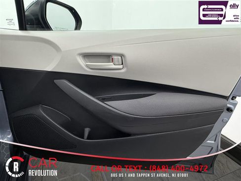 Used 2024 Toyota Corolla LE FWD image 35