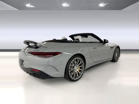 New 2026 Mercedes-Benz SL 63 AMG 4MATIC image 9