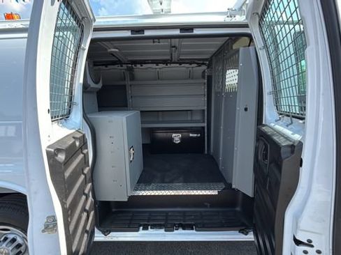 Used 2025 Chevrolet Express 2500 w/ Driver Convenience Package RWD image 35