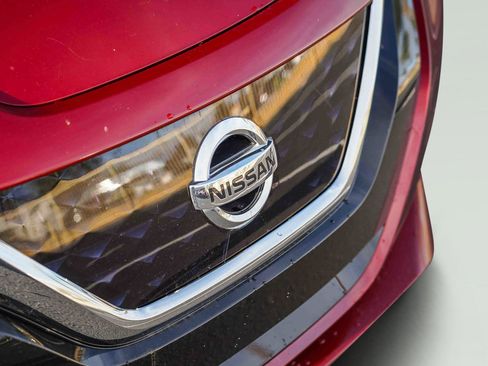 Used 2021 Nissan Leaf SV image 3