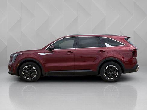 Certified 2025 Kia Sorento S w/ Panoramic Sunroof Package FWD image 8