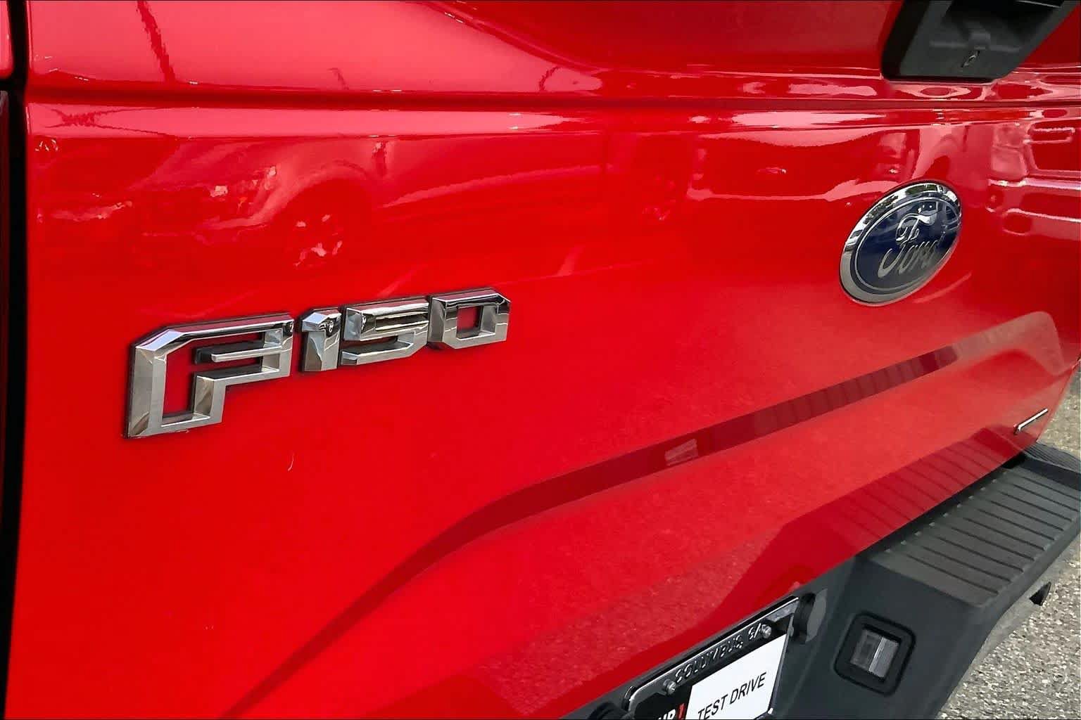 Used 2015 Ford F150 XLT w/ Equipment Group 302A Luxury RWD image 27