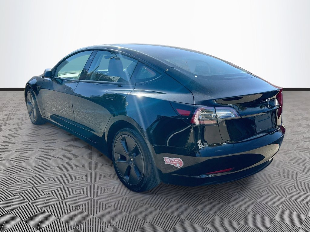Used 2023 Tesla Model 3 Standard Range RWD image 5
