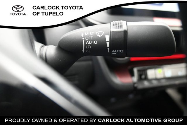 Used 2026 Toyota Prius Plug-In Hybrid FWD image 31