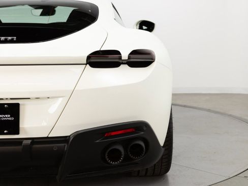 Certified 2022 Ferrari Roma image 27