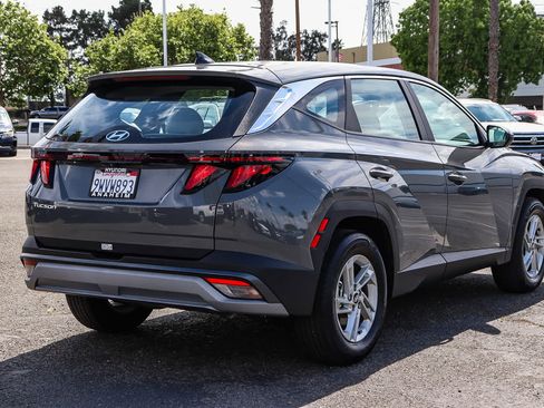 Used 2025 Hyundai Tucson SE FWD image 6