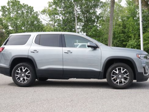 Used 2023 GMC Acadia SLE FWD image 7