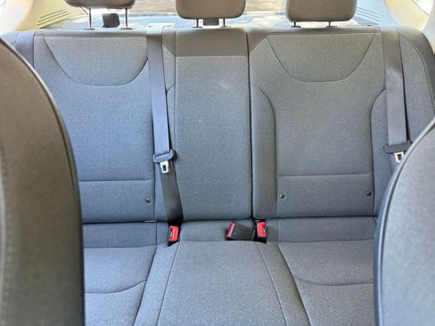 Used 2025 Kia K4 LXS image 39