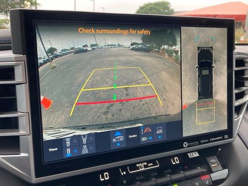 Certified 2023 Toyota Sequoia Platinum image 24