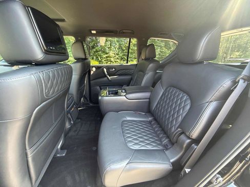 Used 2022 INFINITI QX80 Sensory w/ All-Season Package AWD/4WD image 12