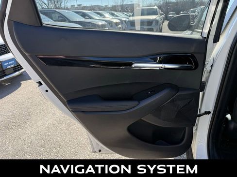 Certified 2024 Kia Seltos X-Line image 10