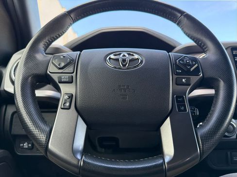 Used 2021 Toyota Tacoma TRD Off-Road image 22