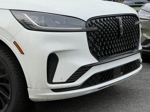 New 2026 Lincoln Aviator Reserve image 2