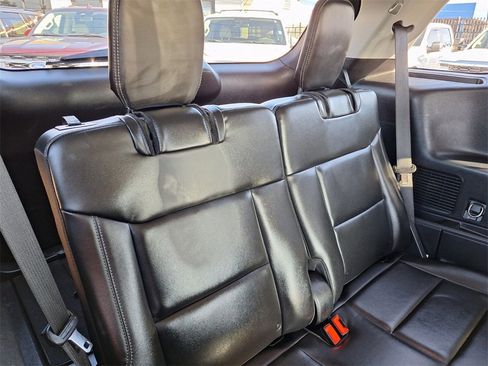 Used 2022 Ford Explorer XLT w/ Equipment Group 202A image 30