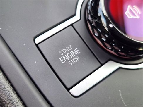 New 2026 Volkswagen Tiguan SE image 20