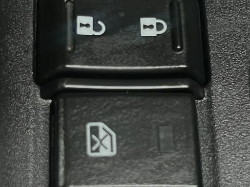 Used 2015 Honda Fit EX image 38