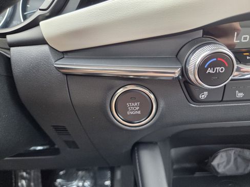 New 2026 MAZDA MAZDA3 2.5 Turbo Sedan w/Premium Plus image 27