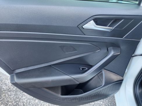 Used 2019 Volkswagen Jetta S w/ Driver Assistance Package FWD image 16