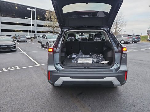 New 2026 Volkswagen Tiguan SE image 5