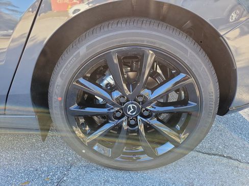 New 2026 MAZDA MAZDA3 2.5 S Hatchback w/ Premium Pkg FWD image 10