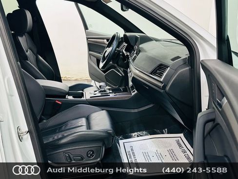 Used 2023 Audi Q5 2.0T Premium w/ Convenience Package image 10