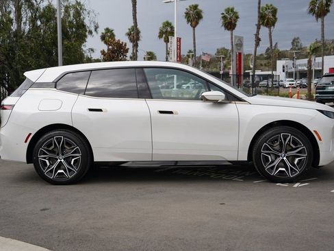 New 2026 BMW iX xDrive60 image 4