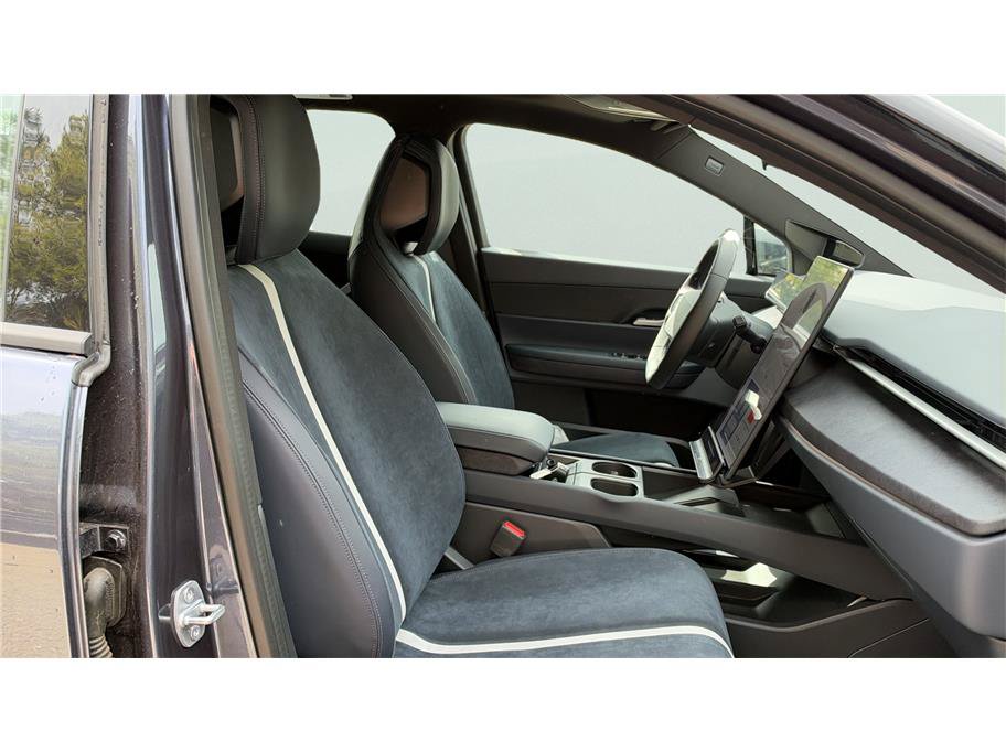 Used 2023 Fisker Ocean Extreme AWD/4WD image 27