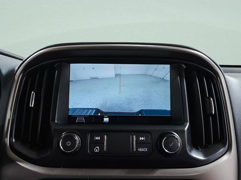 Used 2021 Chevrolet Colorado Z71 AWD/4WD image 15