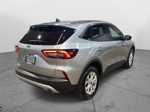 Used 2023 Ford Escape Active AWD/4WD image 6