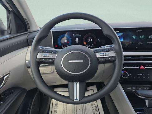 New 2026 Hyundai Tucson SEL FWD image 12